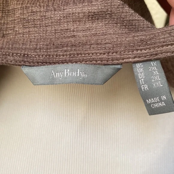 AnyBody Top With Ruffle Bottom - Picture 5 of 5